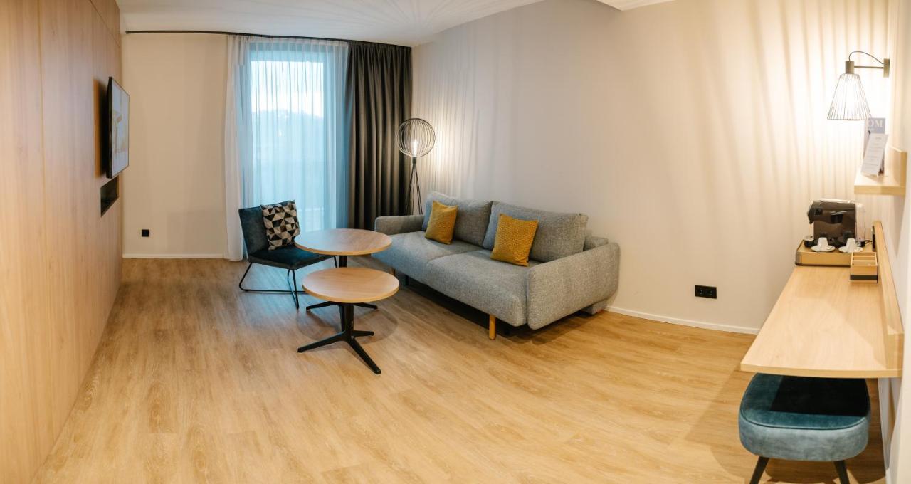 Loom Hotel & Skybar Eislingen Exterior foto
